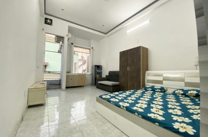 Studio apartmemt for rent, balcony on Dinh Cong Trang Street
