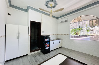 Studio apartmemt for rent on Nguyen Hong Dao Str
