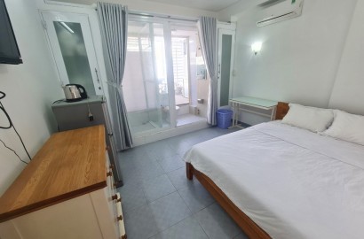 Serviced apartmemt for rent with balcony on Dinh Cong Trang Street