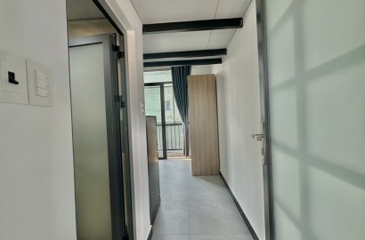 Duplex apartment for rent with balcony, elevator on Vo Duy Ninh Street