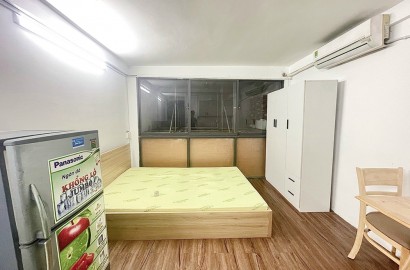 Studio apartmemt for rent, private washer on Ly Thai To Street