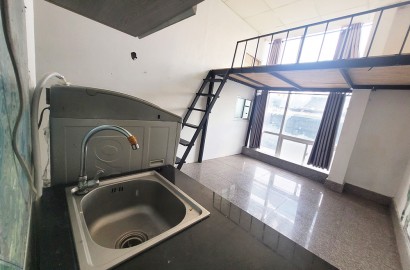 Duplex apartment for rent, private washer on Hoang Van Thu Street