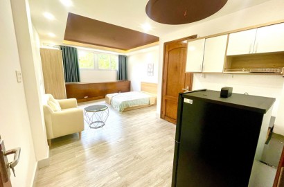 Serviced apartment for rent in Binh Thanh District on Pham Van Dong Street