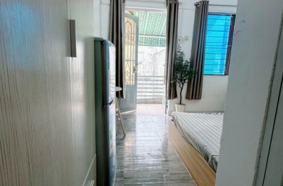 Studio apartmemt for rent with balcony, washer on Nguyen Thien Thuat Street