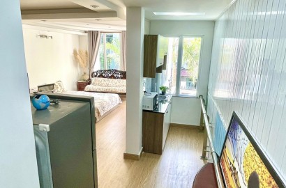 Serviced apartmemt for rent with balcony, washer on Street No 14 in District 7